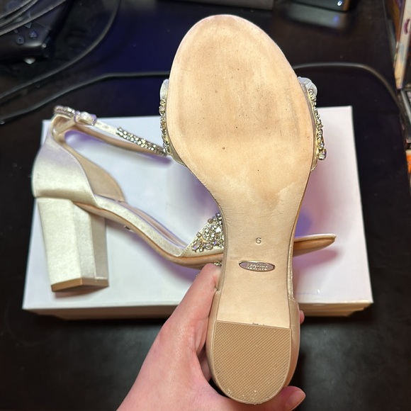 Badgley Mischka Finesse Ankle Strap Sandal Size 9 - Picture 6 of 6